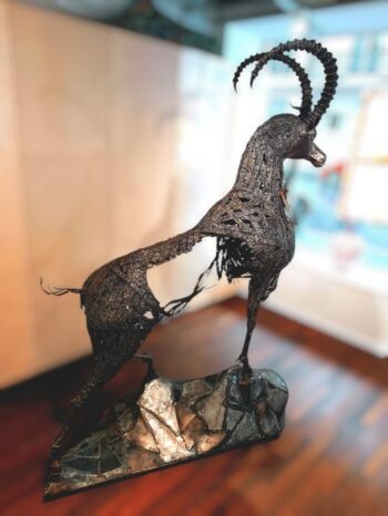 Sculpture chamois métal