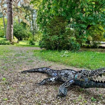 Sculpture métal crocodile en pièces recyclées