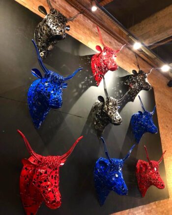 Sculpture tête de taureau en pièces mécaniques