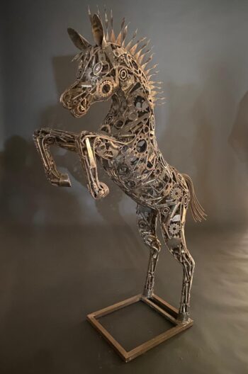 Sculpture cheval cabré métal recyclé - Modèle L’Instinct Mécanique