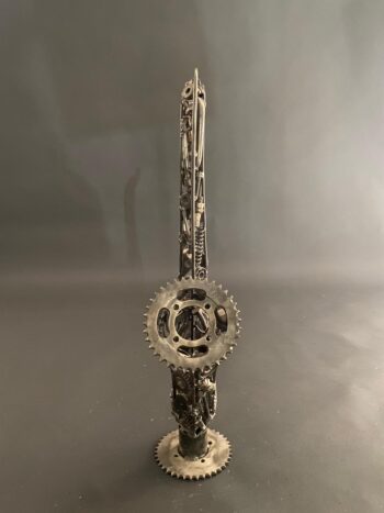 Sculpture saxophone design industriel - Modèle Souffle d’Acier