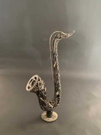 Sculpture saxophone design industriel - Modèle Souffle d’Acier