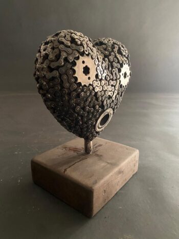 Sculpture_cœur_metal_recycle_Modele_Mecanya