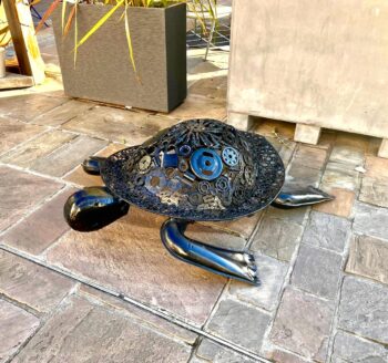 Sculpture tortue marine industrielle POSÉIDON métal recyclé - Vue 2